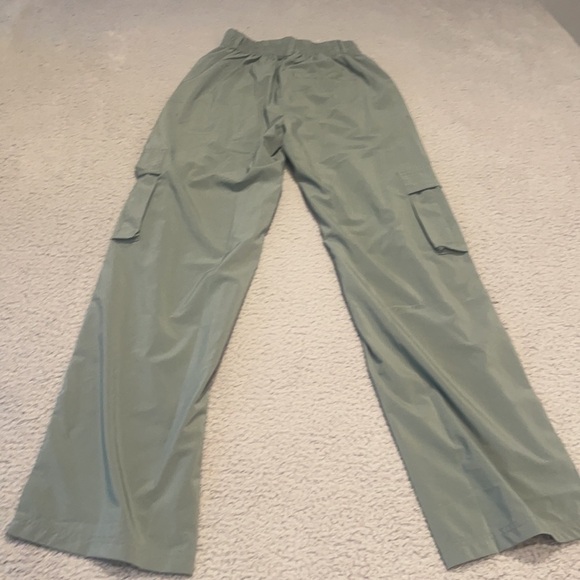 Aerie OFFLINE By Aerie Nylon Cargo Pant size XXS/TTP - Picture 8 of 12
